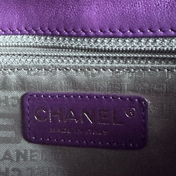 Chanel Lambskin East West Chocolate Bar - Picture 11 of 11
